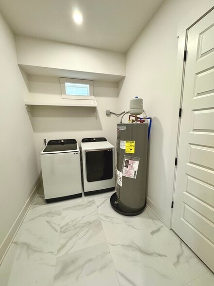 Building Photo - 411 McAdoo Ave