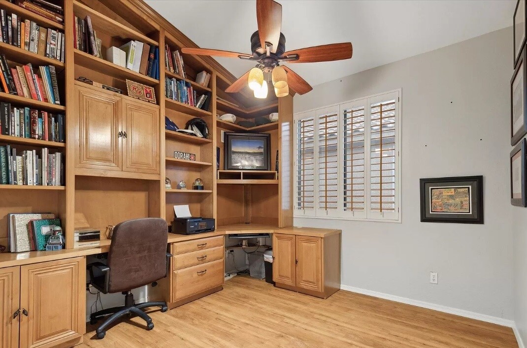 Building Photo - 519 W Mountain Vista Dr