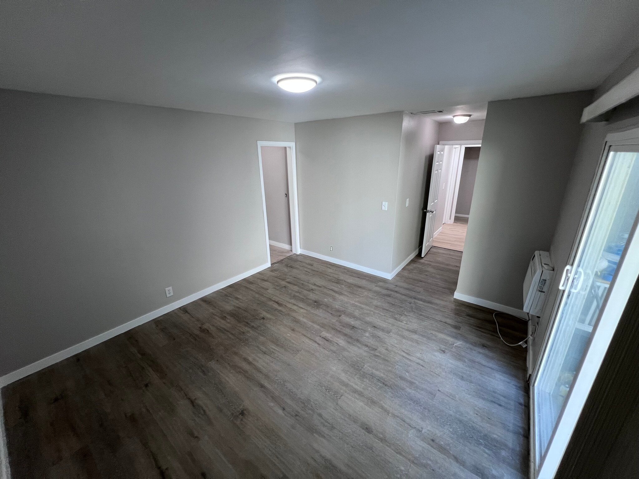 Building Photo - 1971 Evergreen St