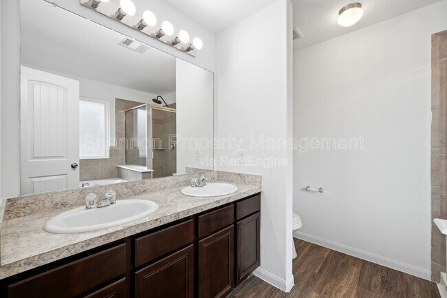 Building Photo - 10322 Urban Oak Trl