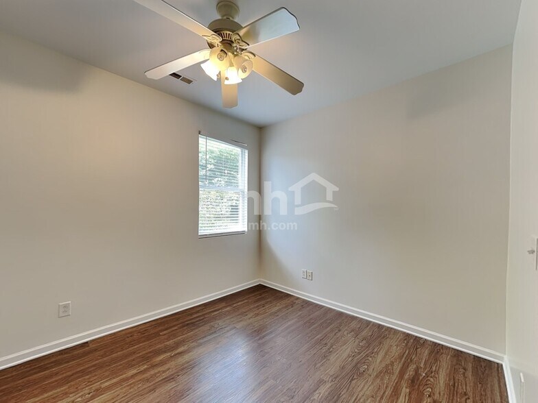 Building Photo - 2811 Marville Ct