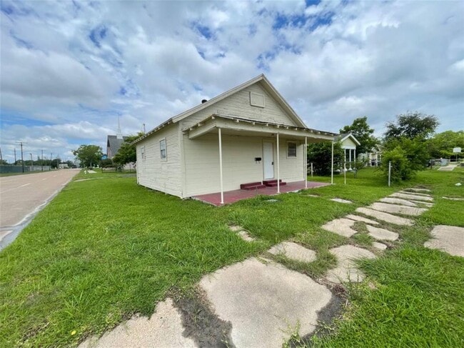 Building Photo - 501 14th St