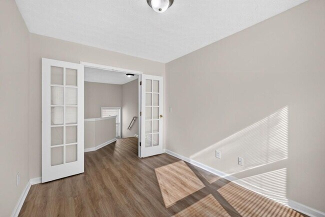 Building Photo - 4379 Annlette Dr NW