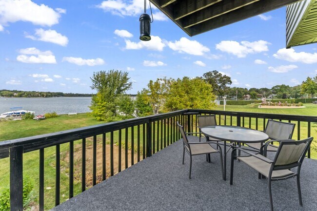 Building Photo - 25678 W Long Beach Dr