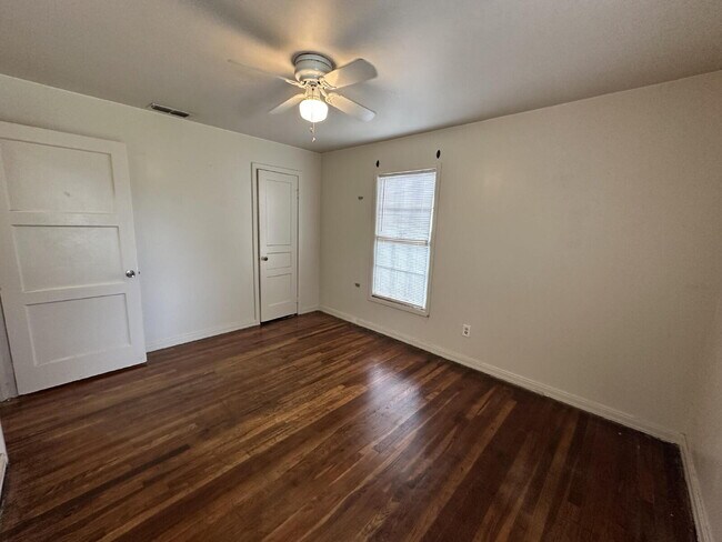 Building Photo - First Months Free! Four Bedroom in Tech Te...