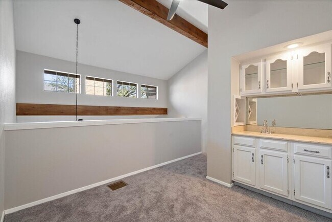 Building Photo - 1748 Ohlen Rd