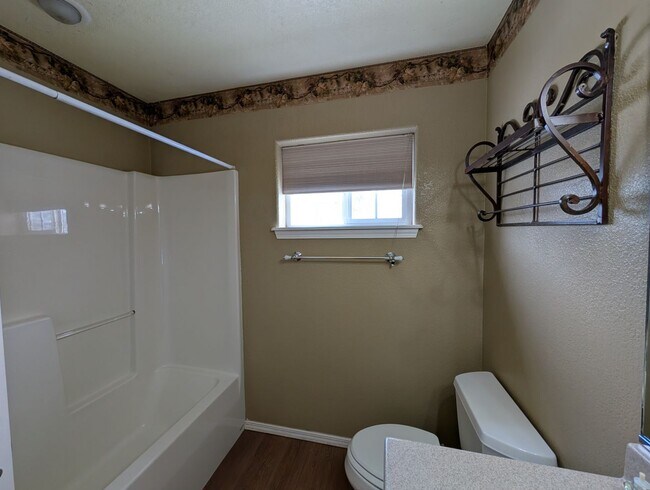 Building Photo - 224 Capitan Cir