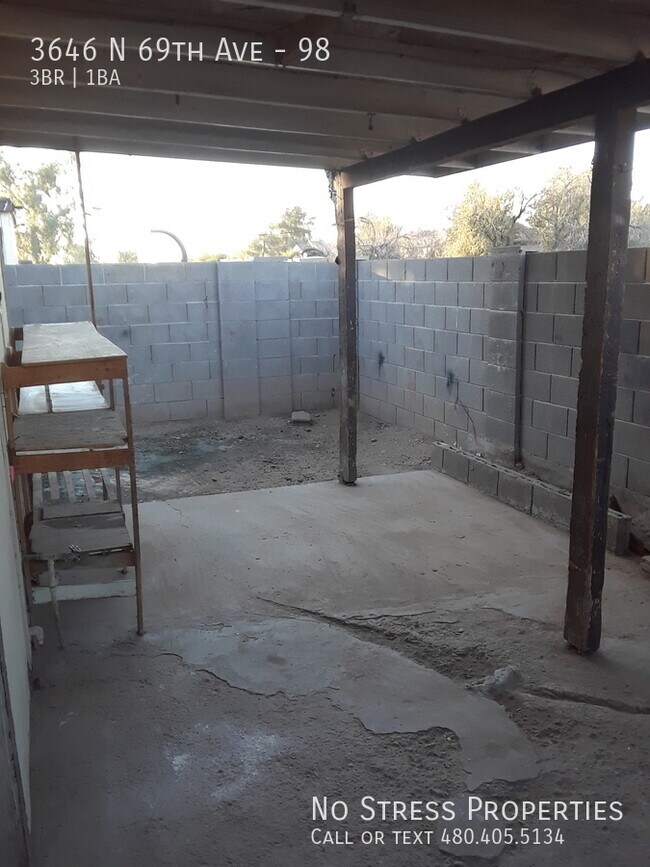 Building Photo - 3646 N 69th Ave