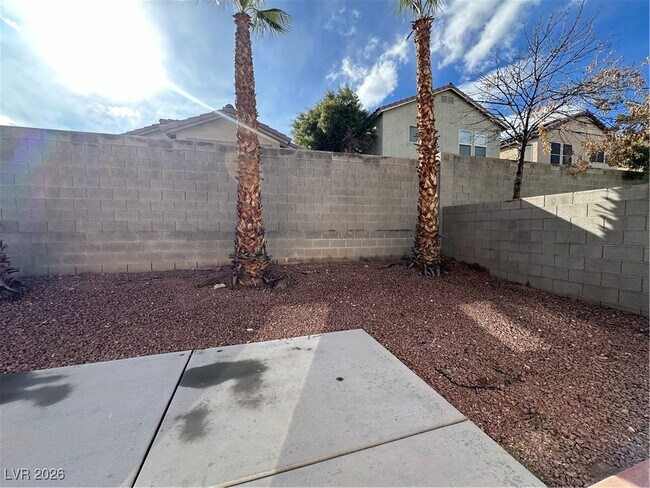 Building Photo - 9469 Vast Valley Ave