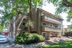 Building Photo - Spruce Street Apartments