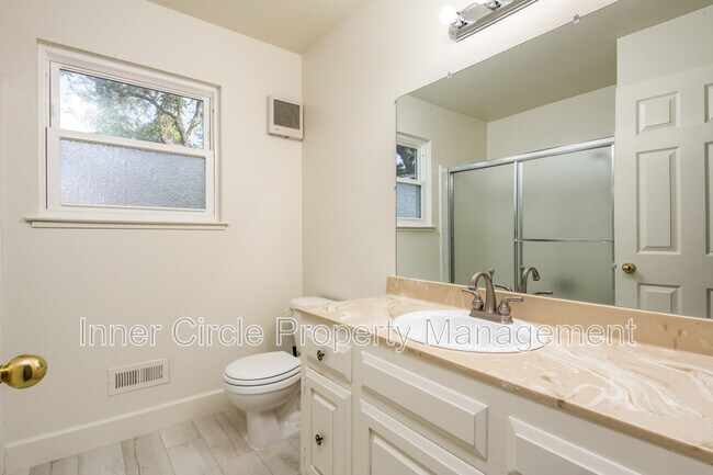 Building Photo - 304 Cabrillo Pl