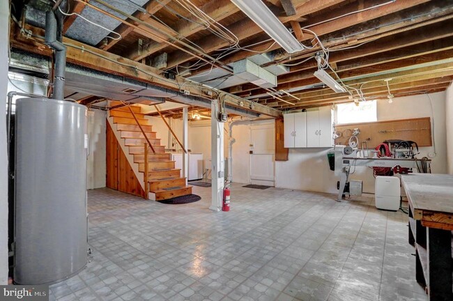 Building Photo - 23 Talbott Ave