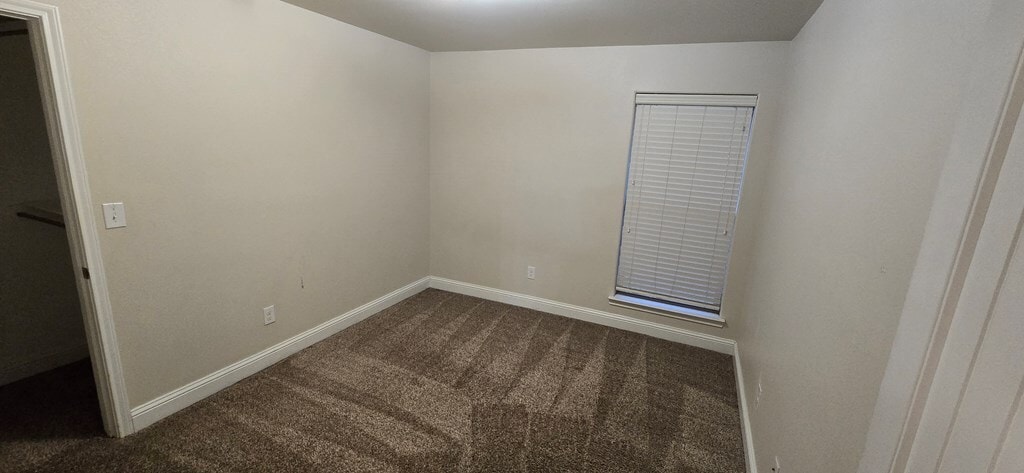 Building Photo - 9500 Sagebrush Ave