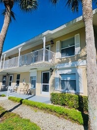 Building Photo - 1335 Mainsail Dr