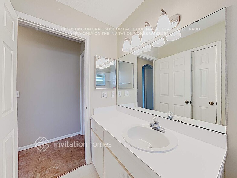 Building Photo - 29637 Morwen Pl