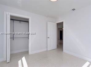 Building Photo - 3 br, 2 bath House - 4610 SW 34th Dr