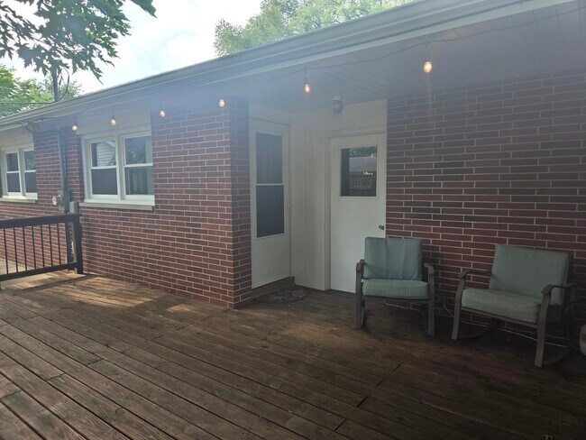 Building Photo - 426 Fisk Ave