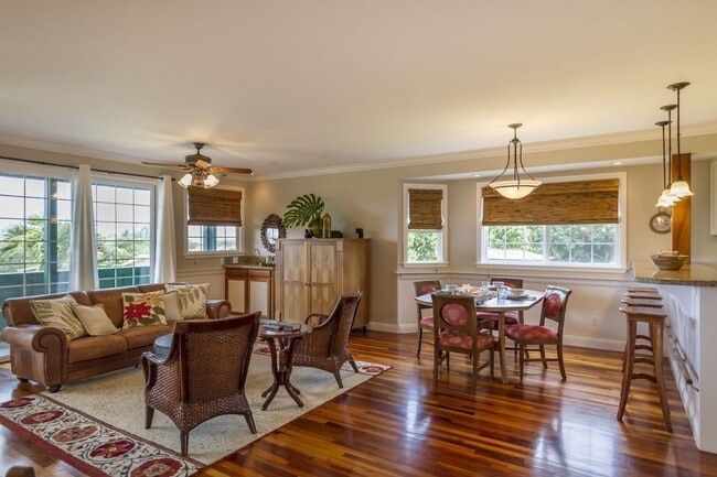 Building Photo - Estate on 1 acre 3 bedroom 2.5 baths and attached 2 car garage