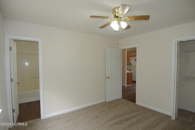 Building Photo - 1479 RaceTrack Rd