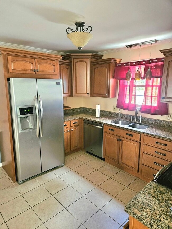 Building Photo - 100 Timberline Ct