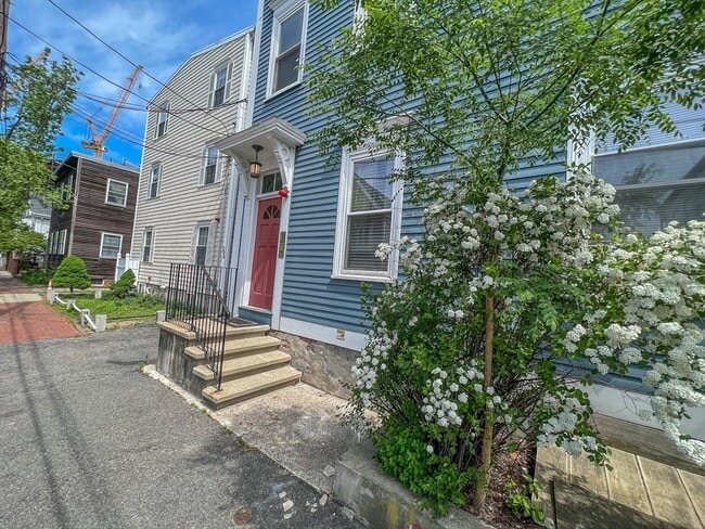 Building Photo - 390 Norfolk St