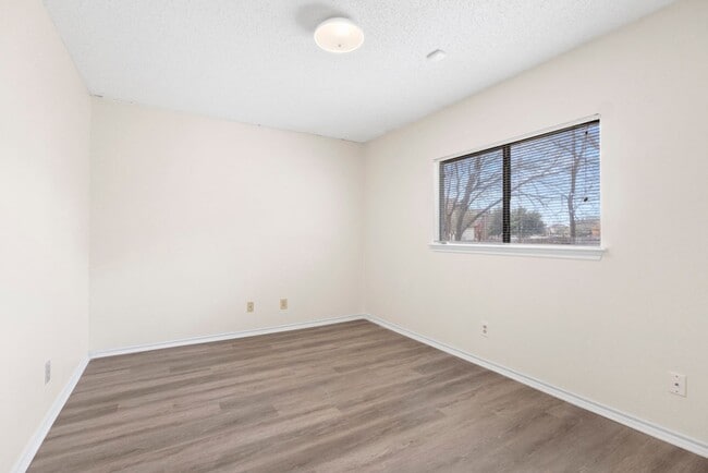 Building Photo - 9711 Arcade Ridge