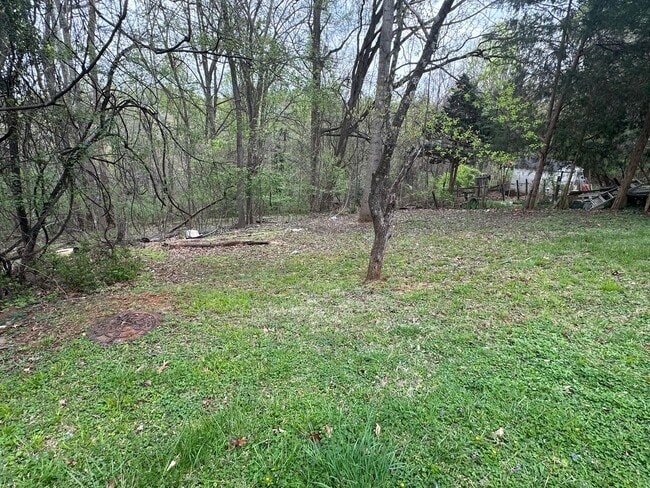 Building Photo - 2 Bedroom House Near University of Lynchburg
