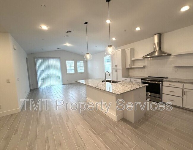 Building Photo - 12256 Alamosa Dr