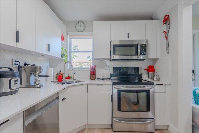 Building Photo - 8900 Washington St