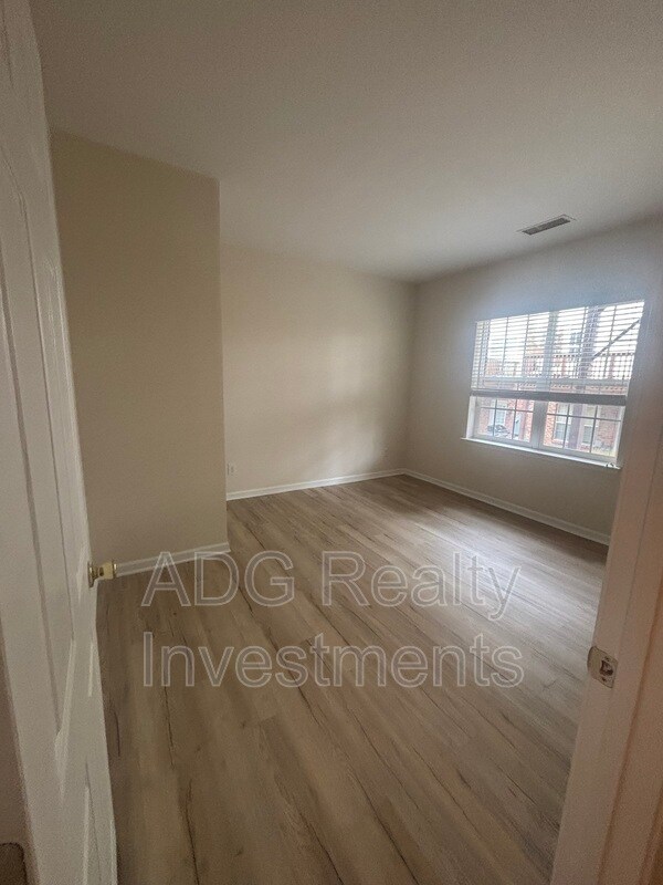 Building Photo - 5478 Werburgh St
