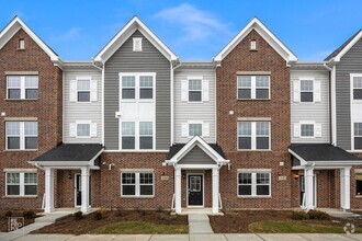 Building Photo - EXQUISITE RENTAL IN LIBERTYVILLE COMING SOON!