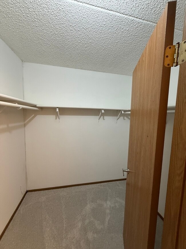 Building Photo - 17525 71st Ct