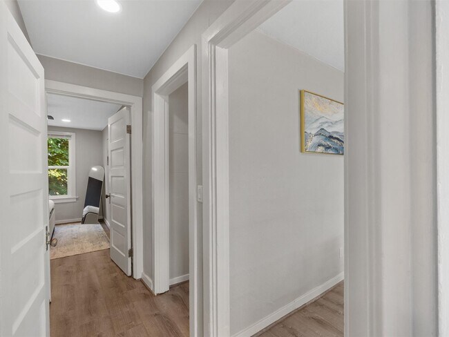 Building Photo - 2402 Rucker Ave