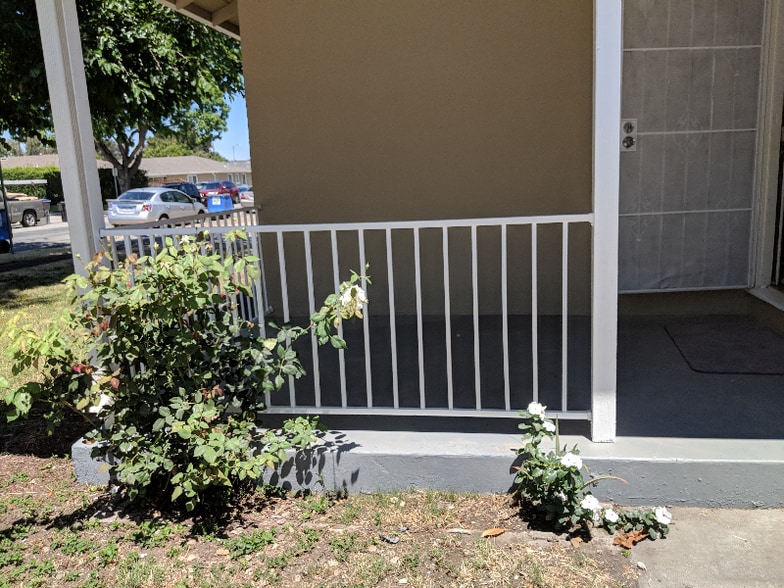 Building Photo - 936 Princess Anne Dr