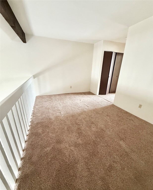 Building Photo - 814 White Oak Dr