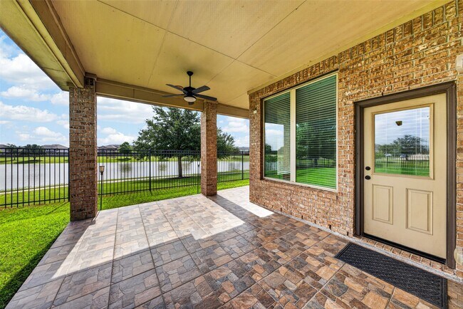 Building Photo - 26302 Misty Ember Ln