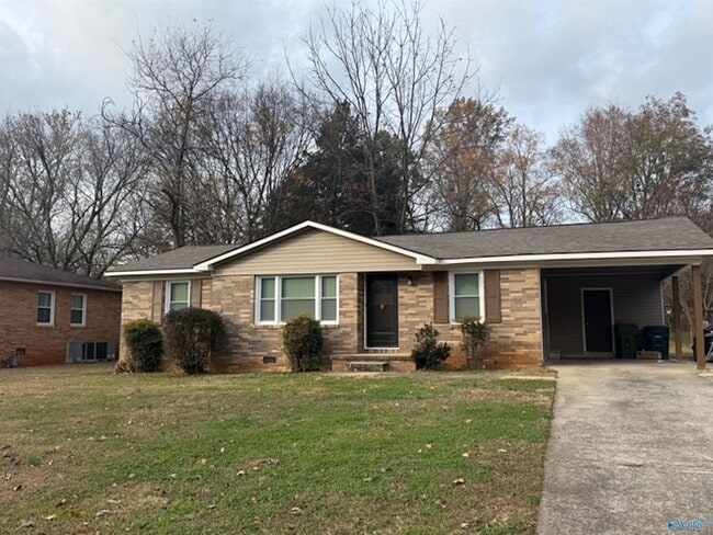 Primary Photo - 4712 Cavett Dr NW