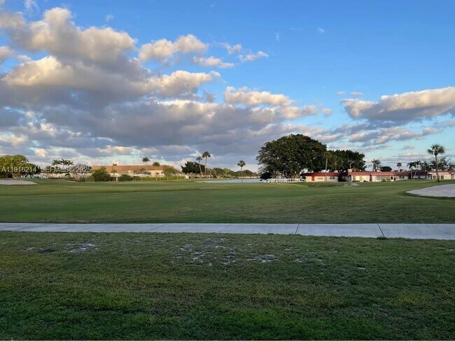 Building Photo - 116 Tuscany B