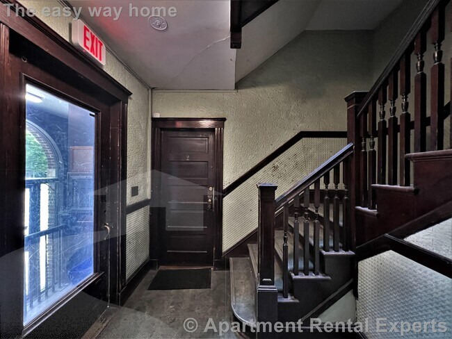Building Photo - 269 Huron Ave
