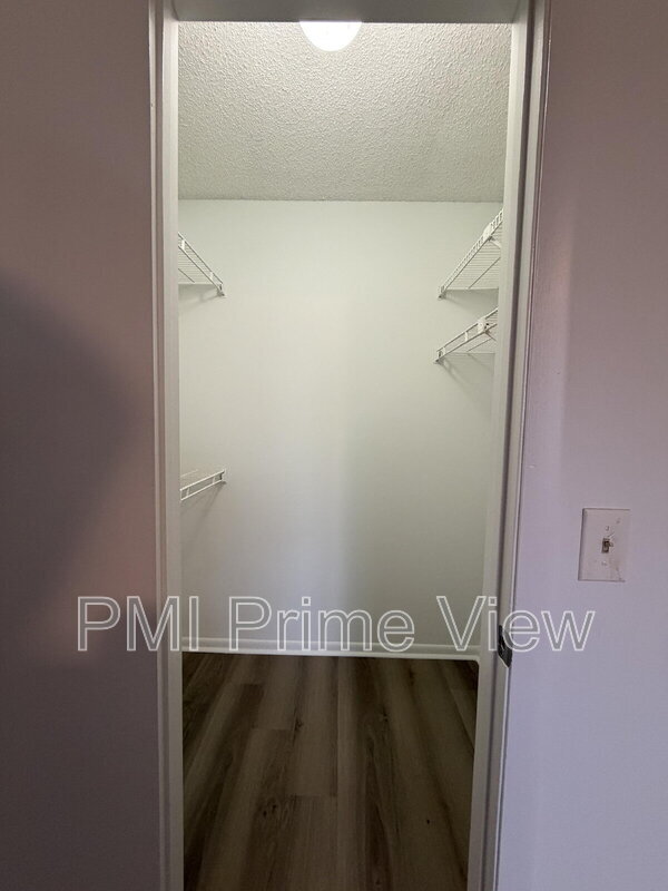 Building Photo - 4401 W McNab Rd