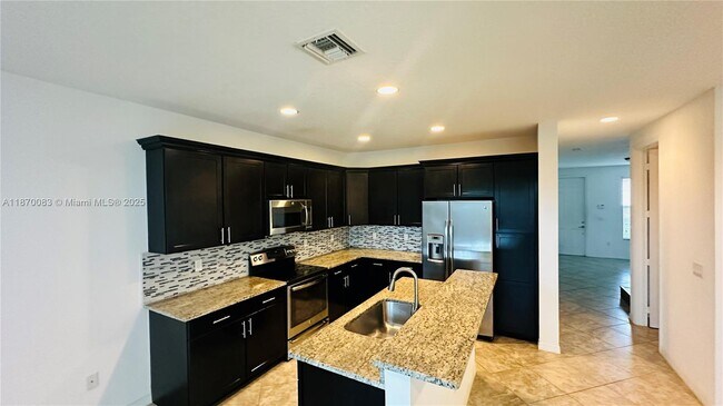 Building Photo - 5217 SW 78th Terrace