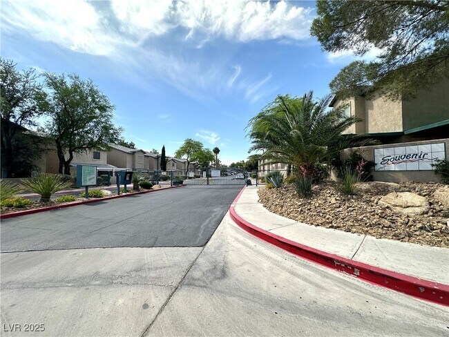Building Photo - 5277 S Westwind Rd