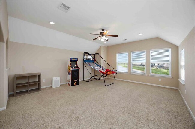 Building Photo - 6226 Oxford Lake Dr