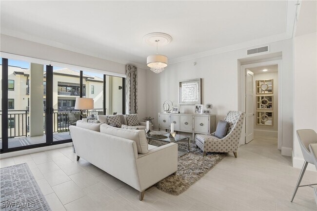 Building Photo - 1030 3rd Ave S