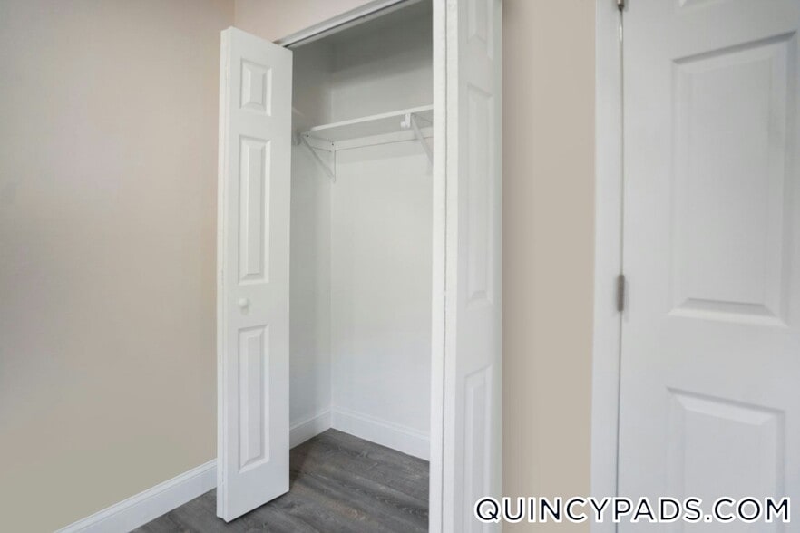 Building Photo - 40 Presidential Dr