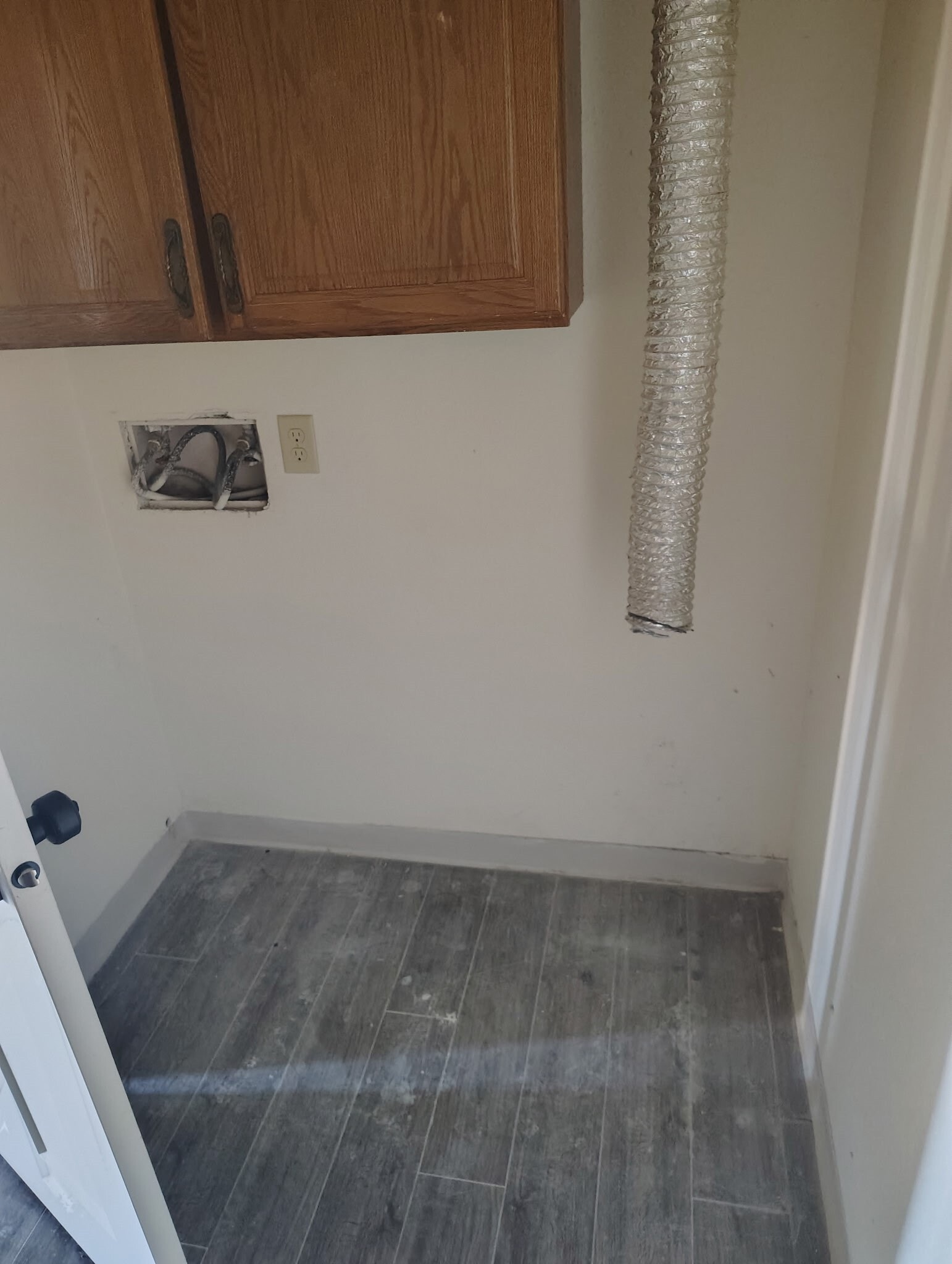 Building Photo - 2616 19th Ave W