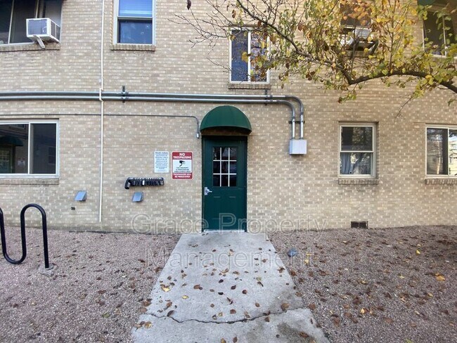 Building Photo - 2100 Franklin St