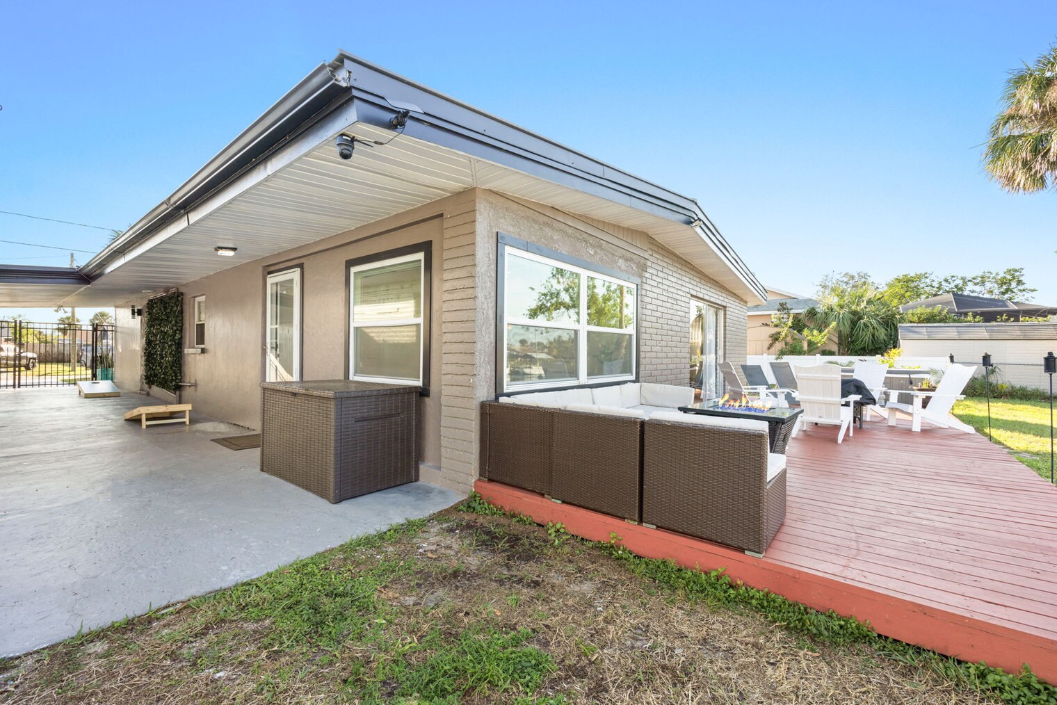 Building Photo - 625 Flamingo Dr