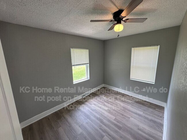 Building Photo - 7113 N Highland Ave