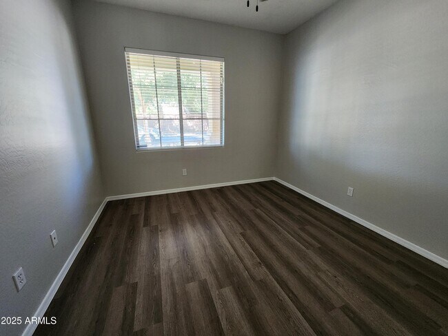 Building Photo - 18805 E Mockingbird Dr
